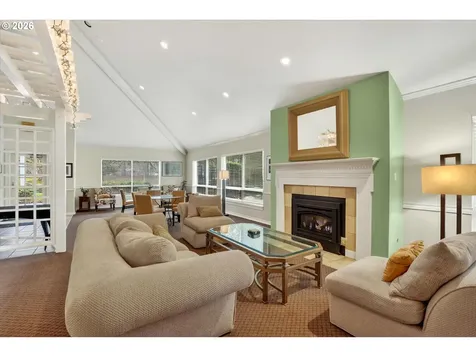 5063 SW Foothills Drive Lake Oswego OR 97034