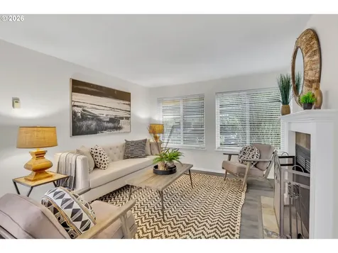 5063 SW Foothills Drive Lake Oswego OR 97034