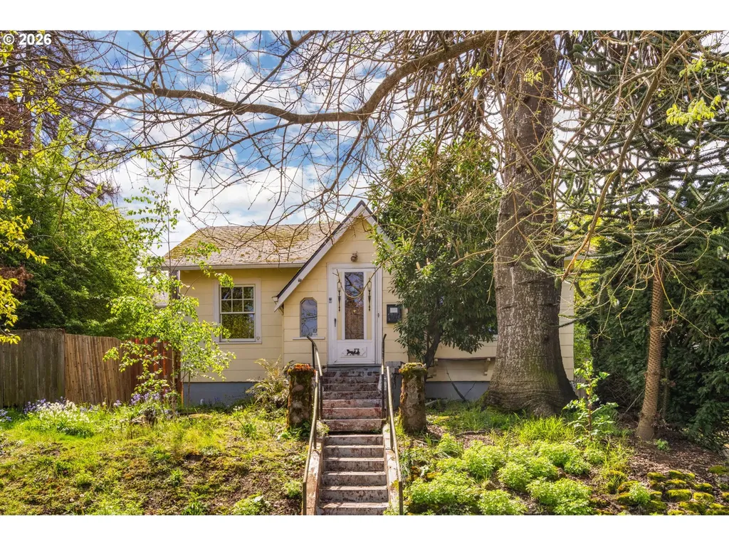 1516 N Winchell Street Portland OR 97217