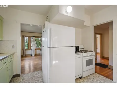 1516 N Winchell Street Portland OR 97217