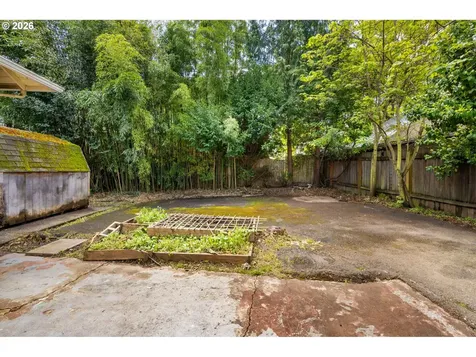 1516 N Winchell Street Portland OR 97217