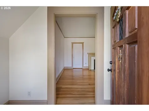 1516 N Winchell Street Portland OR 97217