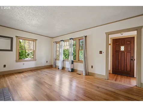 1516 N Winchell Street Portland OR 97217