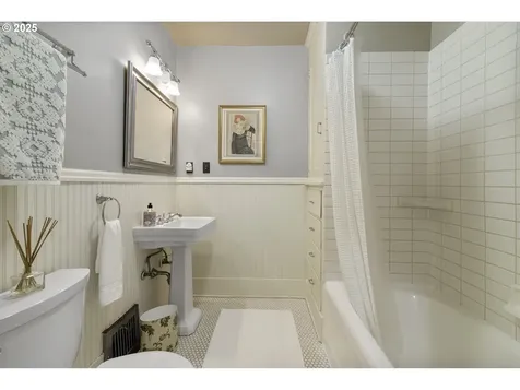 2544 NE 48th Avenue Portland OR 97213