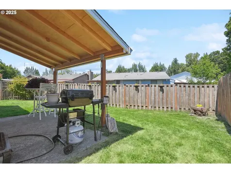 1700 NE 231st Court Wood Village OR 97060