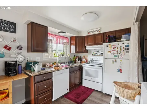 1700 NE 231st Court Wood Village OR 97060