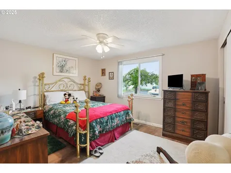 1700 NE 231st Court Wood Village OR 97060