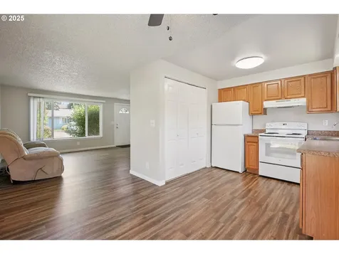 1700 NE 231st Court Wood Village OR 97060
