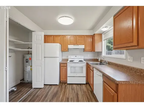 1700 NE 231st Court Wood Village OR 97060