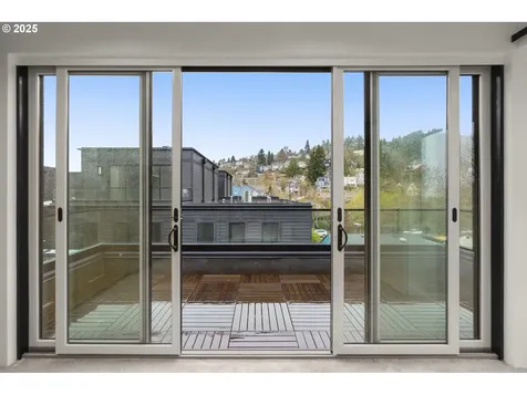 1841 NW 28th Avenue Portland OR 97210