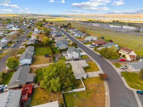 185 Rio Senda Street Umatilla OR 97882