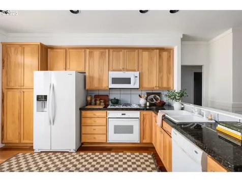 884 NE 73rd Avenue Hillsboro OR 97124