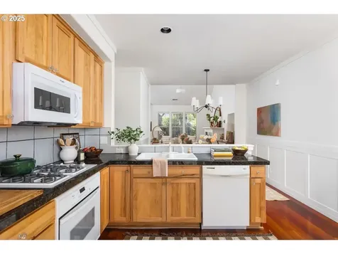 884 NE 73rd Avenue Hillsboro OR 97124