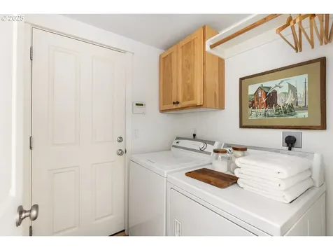 884 NE 73rd Avenue Hillsboro OR 97124