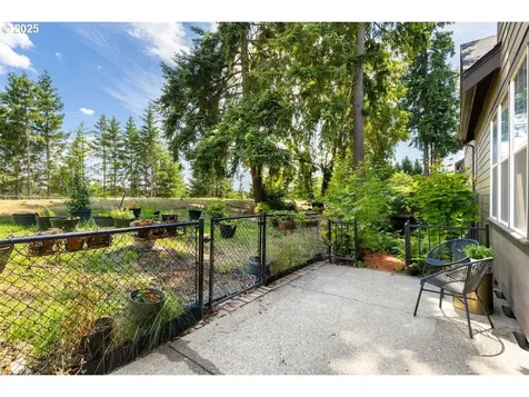 884 NE 73rd Avenue Hillsboro OR 97124