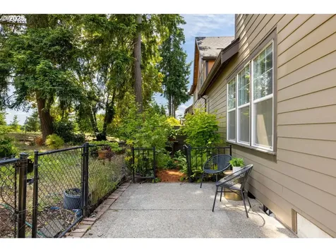 884 NE 73rd Avenue Hillsboro OR 97124