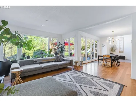 9297 NW Fullner Court Portland OR 97229