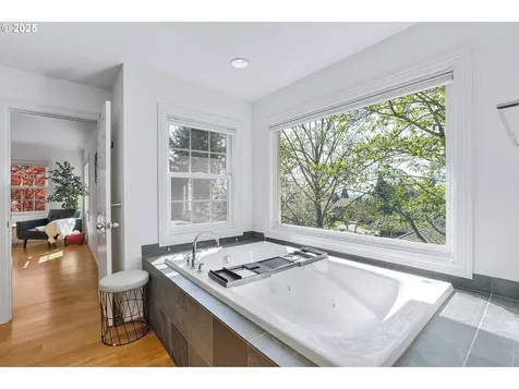 9297 NW Fullner Court Portland OR 97229