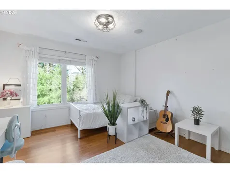 9297 NW Fullner Court Portland OR 97229