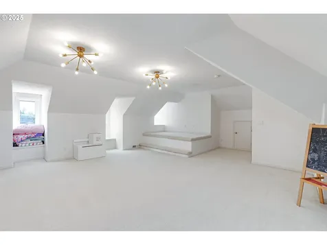 9297 NW Fullner Court Portland OR 97229