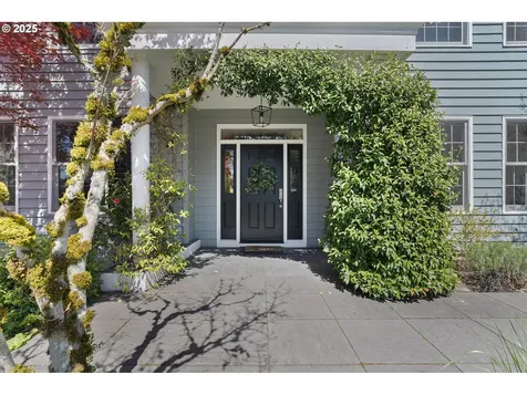 9297 NW Fullner Court Portland OR 97229