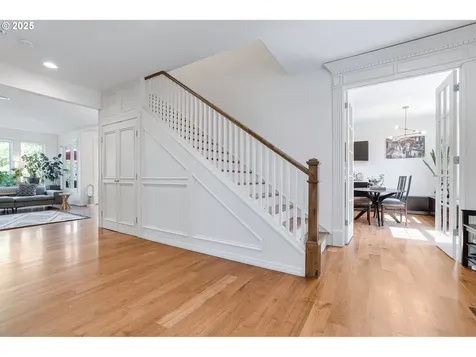 9297 NW Fullner Court Portland OR 97229