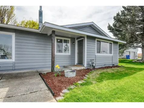342 W Garfield Street Athena OR 97813