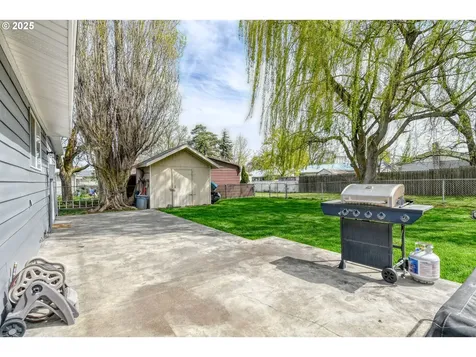342 W Garfield Street Athena OR 97813