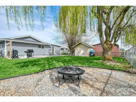 342 W Garfield Street Athena OR 97813