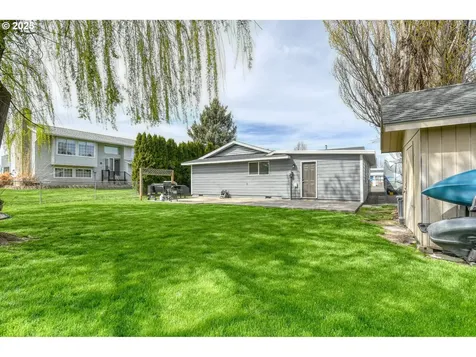 342 W Garfield Street Athena OR 97813