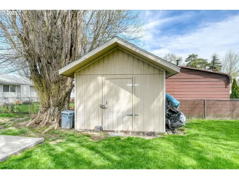 342 W Garfield Street Athena OR 97813