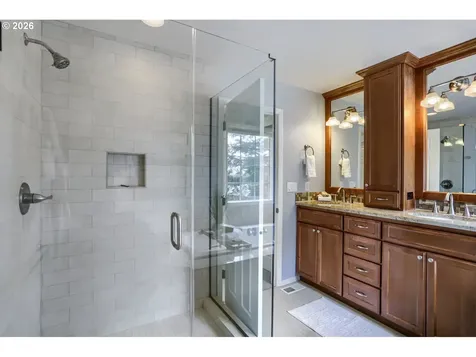 13876 Provincial Hill Drive Lake Oswego OR 97035