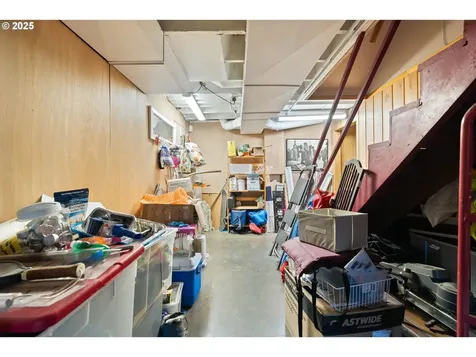 915 SE 53rd Avenue Portland OR 97215