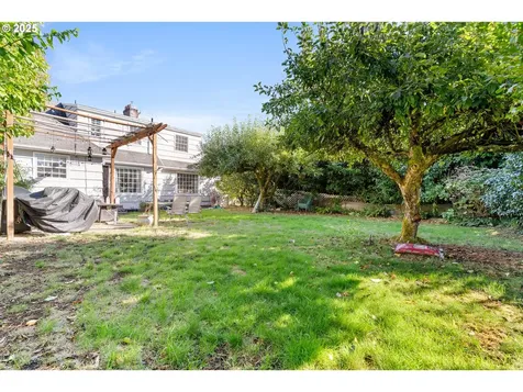 915 SE 53rd Avenue Portland OR 97215