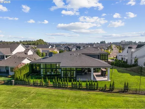 5652 SE Mcinnis Street Hillsboro OR 97123