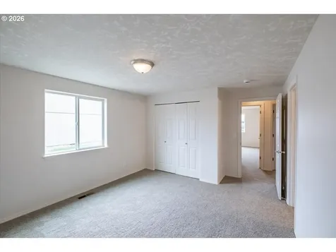 1525 Park Avenue NE Salem OR 97301