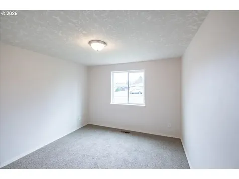 1525 Park Avenue NE Salem OR 97301