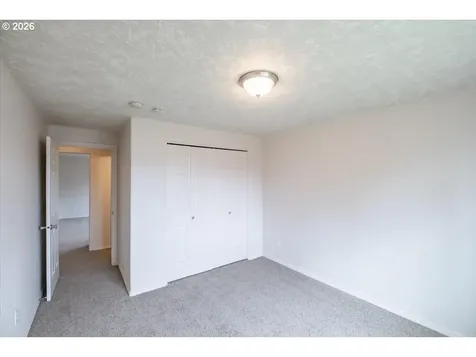 1525 Park Avenue NE Salem OR 97301