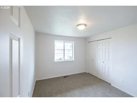 1525 Park Avenue NE Salem OR 97301