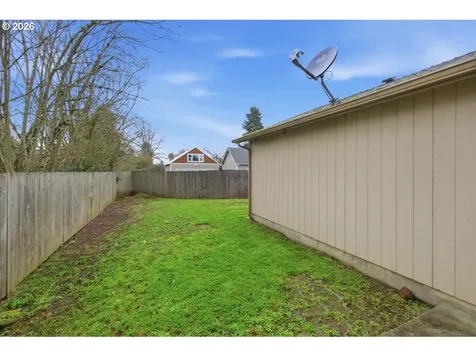 1525 Park Avenue NE Salem OR 97301