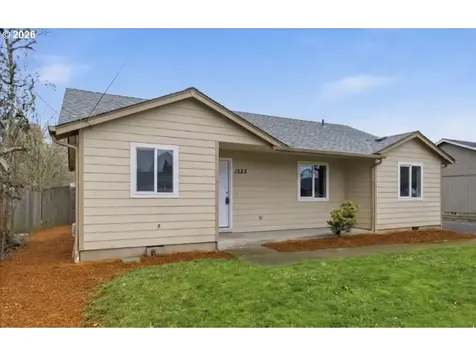 1525 Park Avenue NE Salem OR 97301