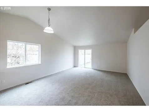 1525 Park Avenue NE Salem OR 97301