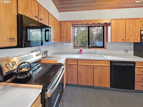 115 1st Avenue Randle WA 98377