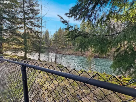 115 1st Avenue Randle WA 98377