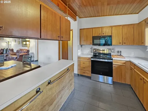 115 1st Avenue Randle WA 98377