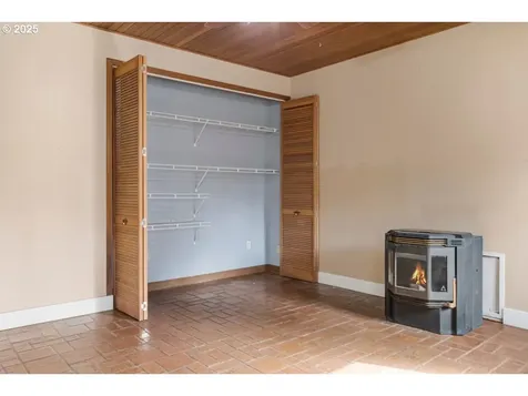 18530 SE Mill Street Portland OR 97233