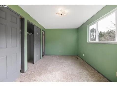 18530 SE Mill Street Portland OR 97233
