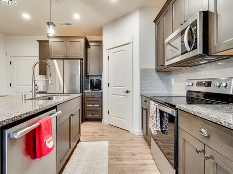 7016 S 11th Street Ridgefield WA 98642