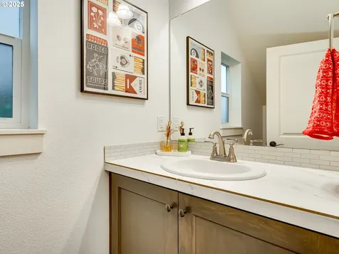 7016 S 11th Street Ridgefield WA 98642