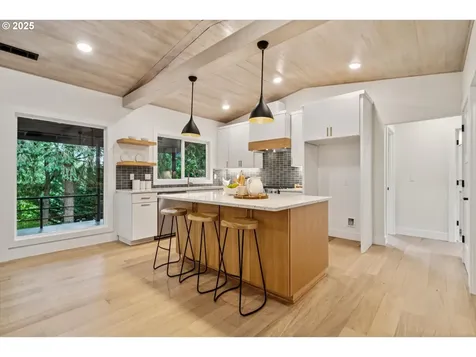 17253 SW Rivendell Drive Portland OR 97224